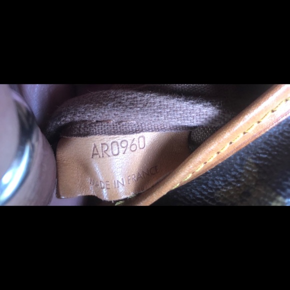 Louis Vuitton Samur 35 ‼️RARE‼️ - Picture 5 of 8